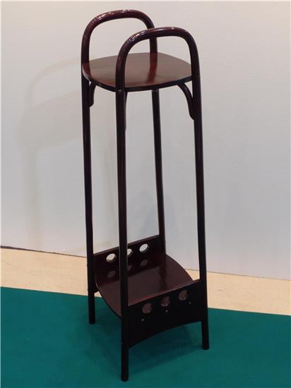 Blumentisch Thonet, wohl Otto Wagner