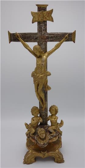 Holzkruzifix mit Engeln